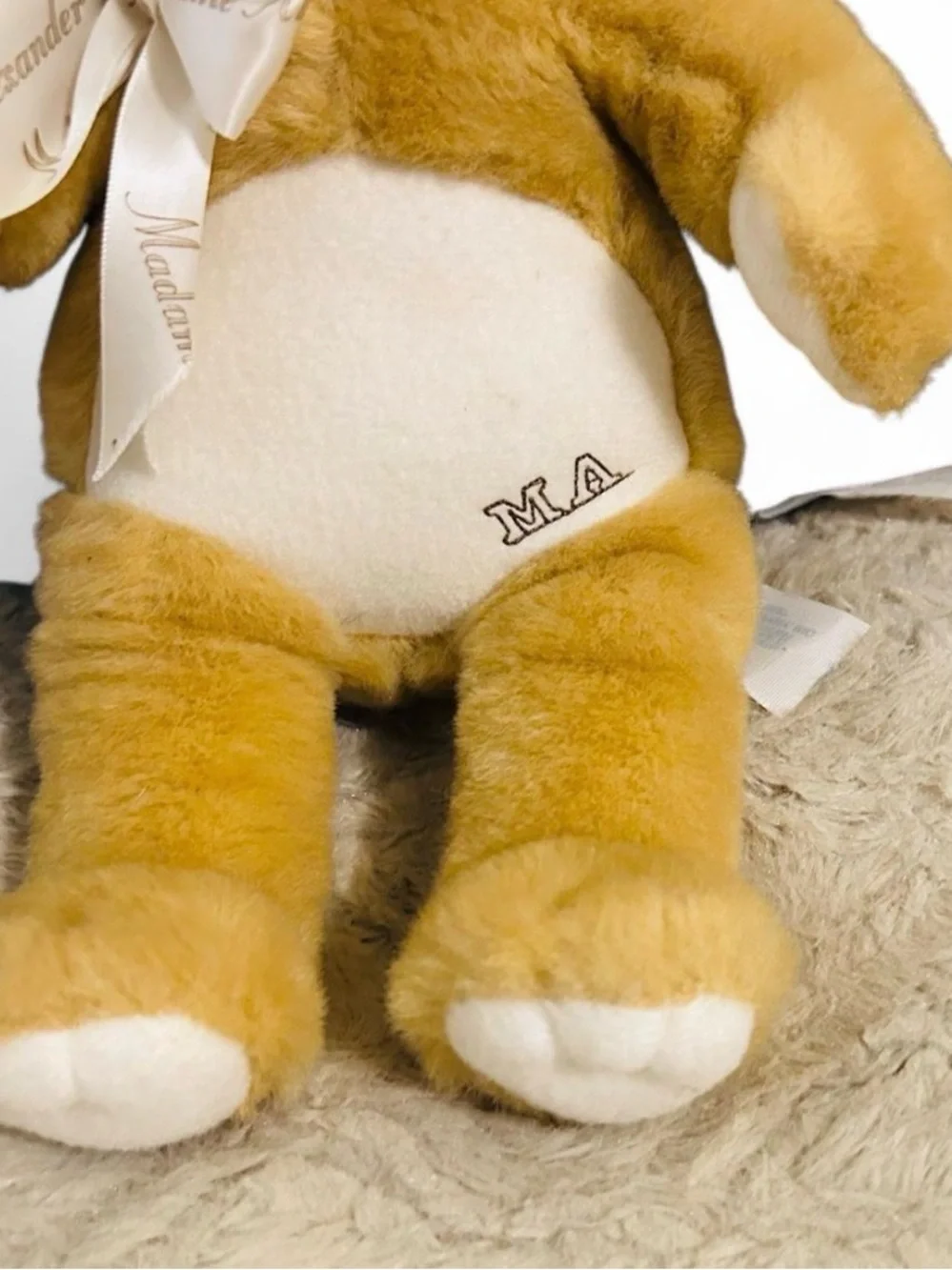 Madame Alexander Hug Me Teddy Plush Stuffed Bear Doll Tan/White Vintage 1990